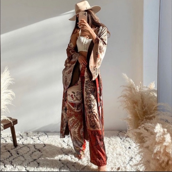 PATCHWORK PRINTED PANTS - Picture 6 of 9